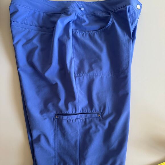 Weekends by Chico’s Bermuda Shorts Blue Size 1 or M/8 Tee Golf Athletic Stretchy - Picture 6 of 12